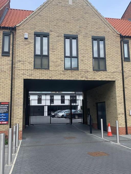 Fruit Market Hull كينغستون أبون هول المظهر الخارجي الصورة